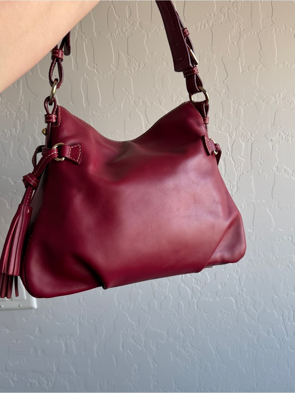 Dooney and bourke tegan satchel red burgundy EUC - Picture 3 of 13